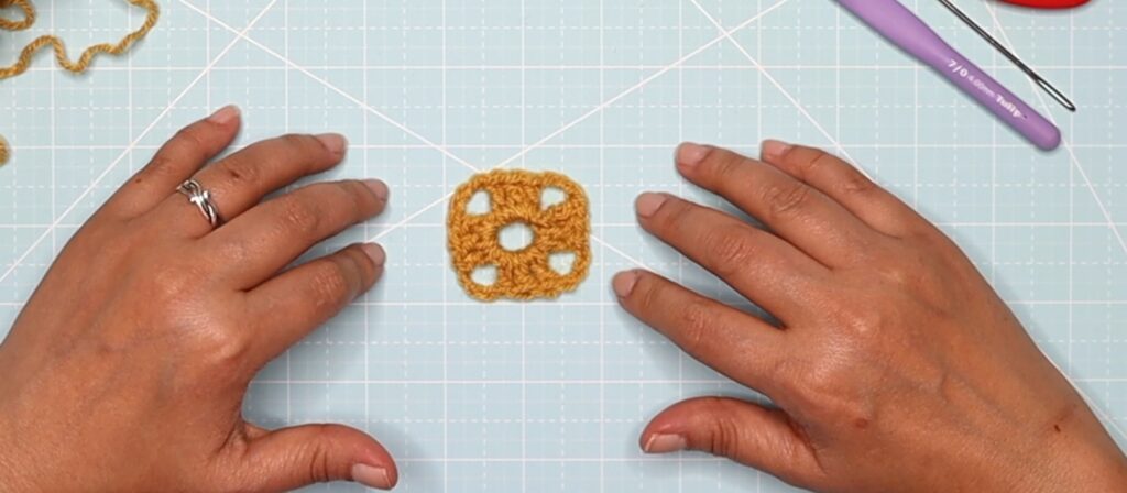 Russian granny square round 1