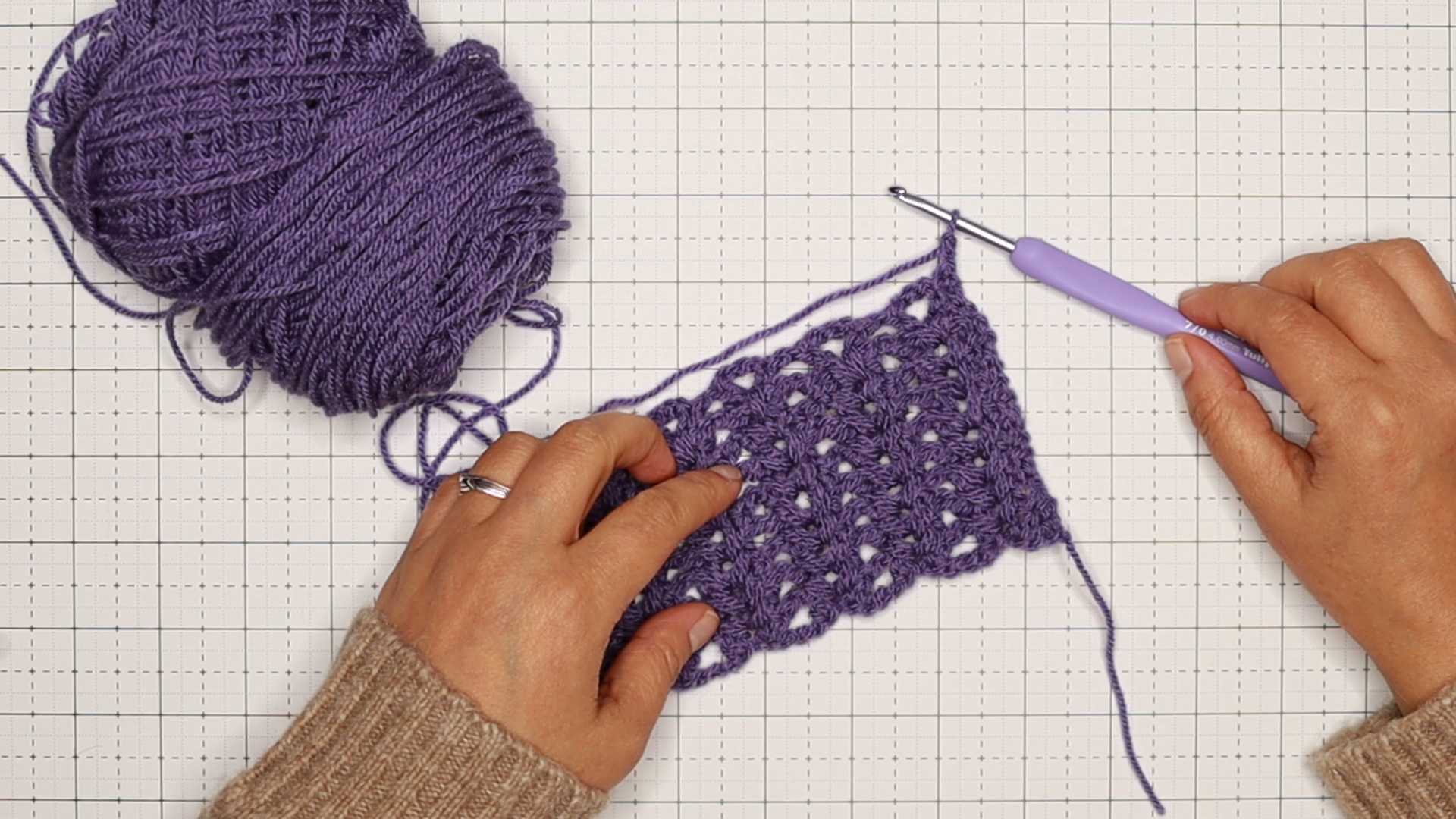 Crochet Hook Handling Method