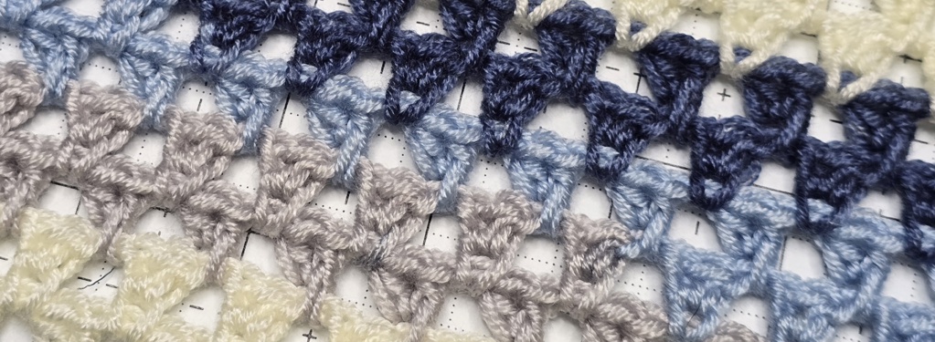 a closer look of the half-diamond stitch