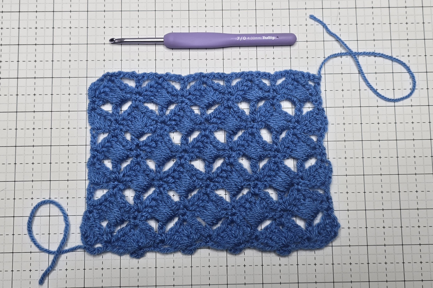 Cwb Overlapping Shell Stitch