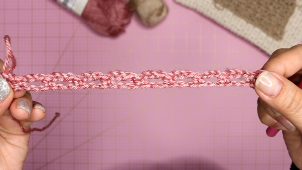 Floating V-stitch row 1