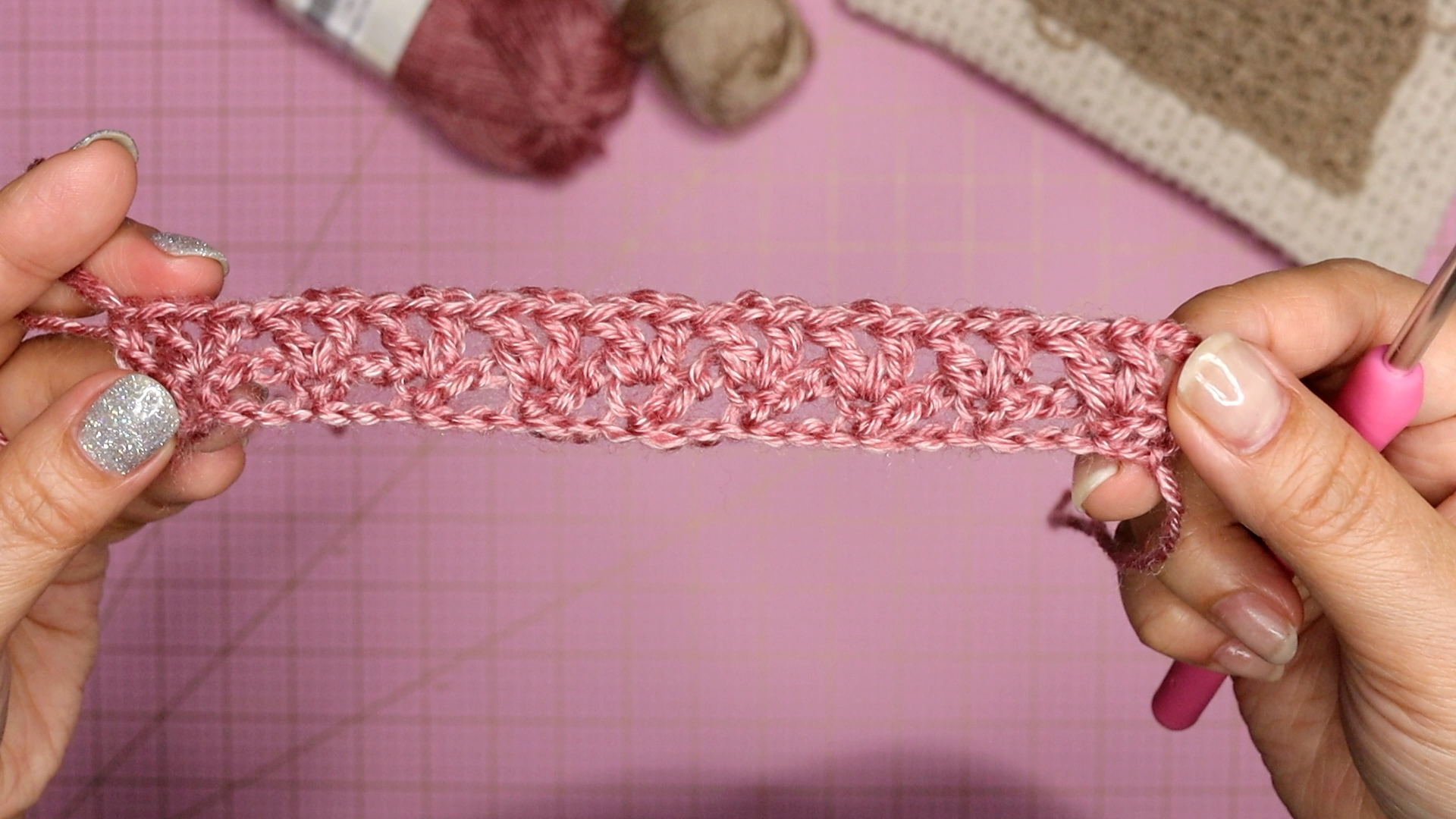 Floating V-stitch row 2