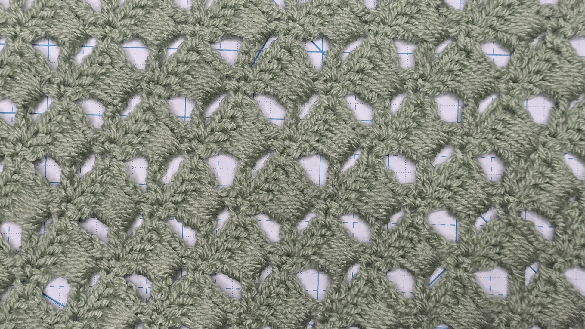 Cwb Overlapping Shell Stitch Green
