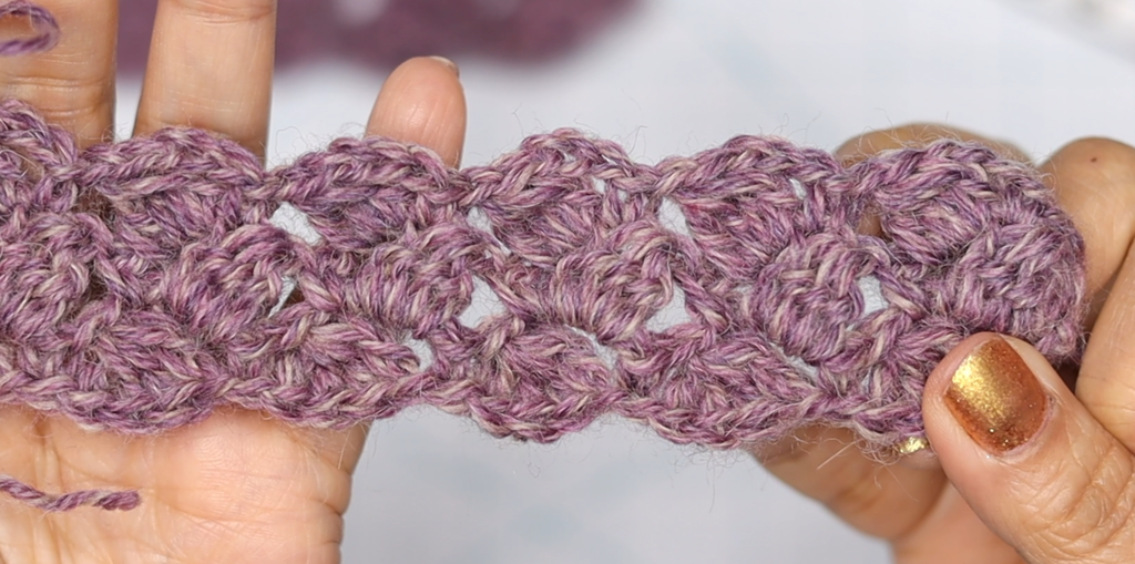 The Sidesaddle cluster stitch row 3