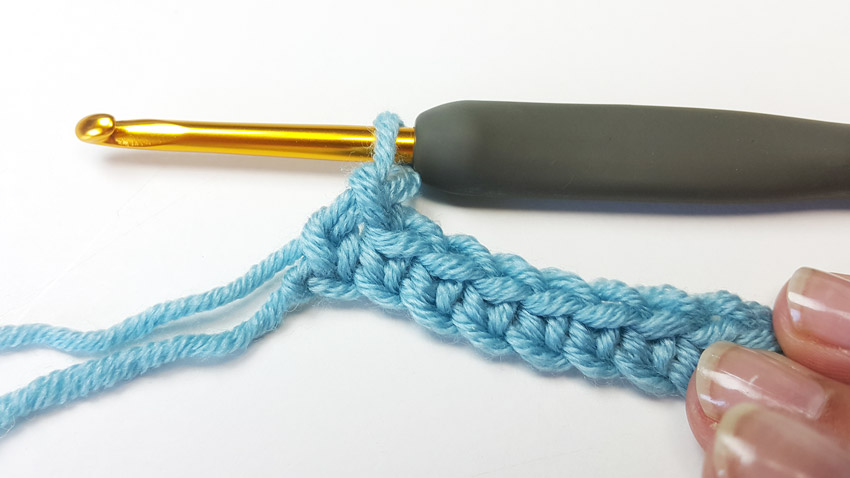 an image of a single crochet stitches at row one